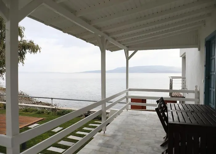 Casa de Férias Yfn Urla Seaside House