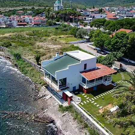 Yfn Urla Seaside House * Balikliova