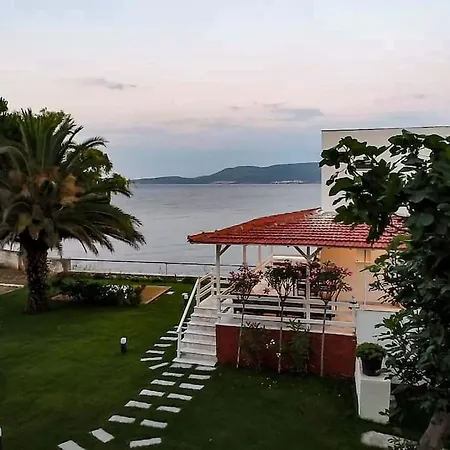 Yfn Urla Seaside House Balikliova