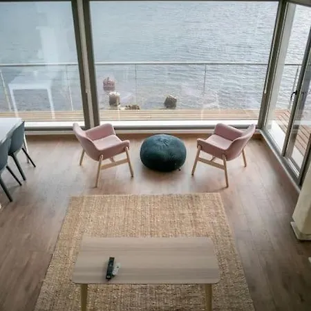 Yfn Urla Seaside House * Balikliova