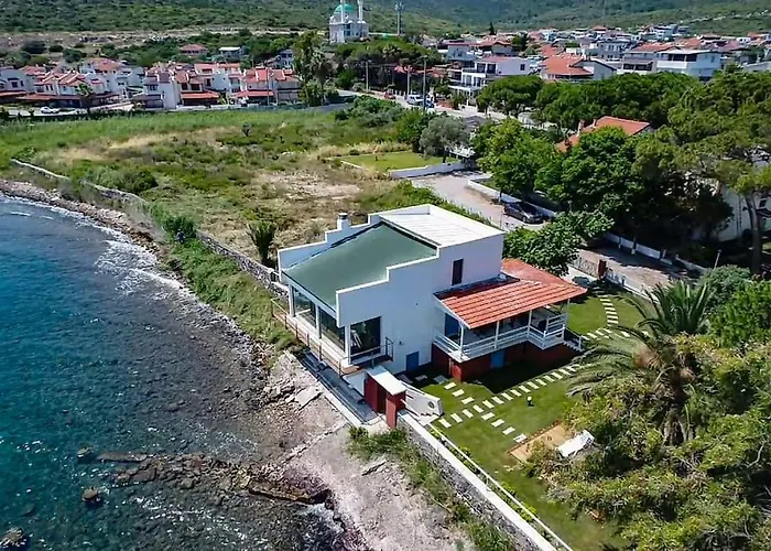 Yfn Urla Seaside House * Balikliova