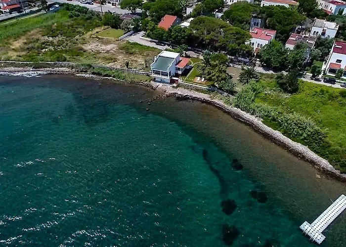 Tatil Evi Yfn Urla Seaside House *